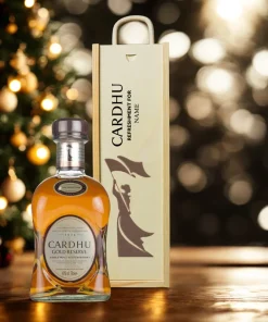 Personalised Cardhu Gold Reserve Single Malt Scotch Whisky Gift Set in a Wooden Box – 70cl (40% ABV)