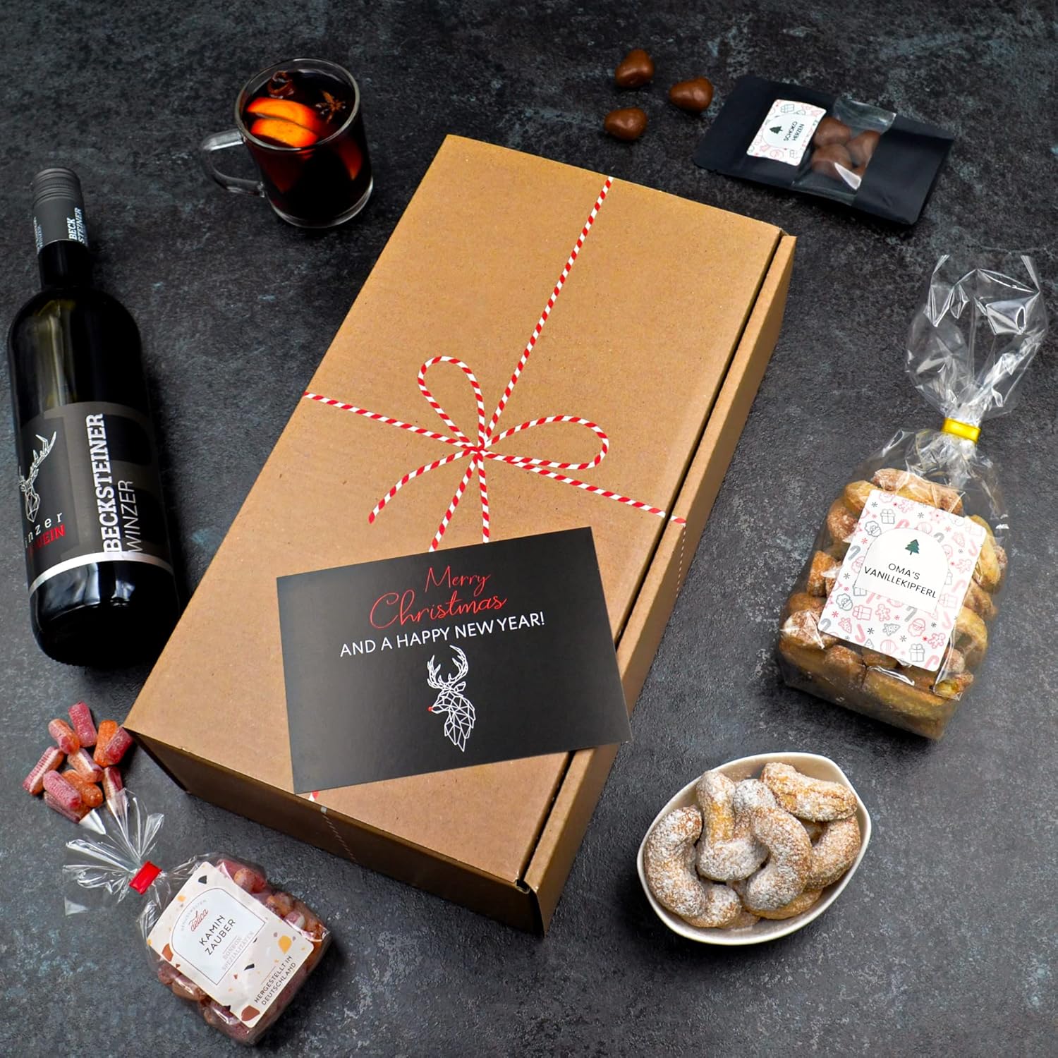 Glühwein Geschenkset „Nürnberg“ | Weihnachten-Geschenkkorb mit Winzer Wein, Schokolade, Vanillekipferl & Süßigkeiten – Bild 5