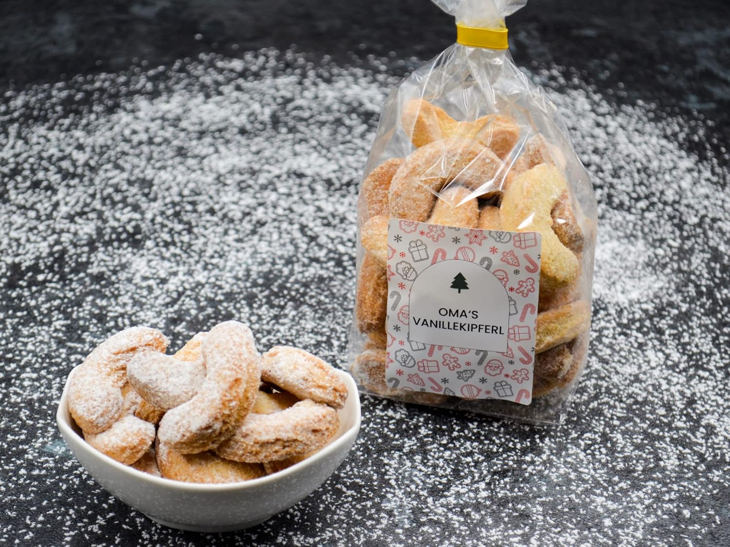 Glühwein Geschenkset „Nürnberg“ | Weihnachten-Geschenkkorb mit Winzer Wein, Schokolade, Vanillekipferl & Süßigkeiten – Bild 6