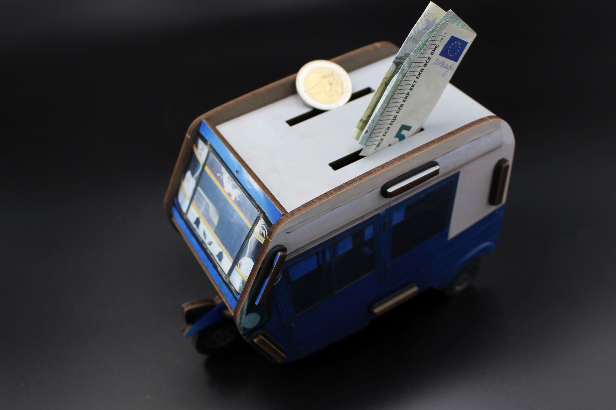 Twinbox „Bajaj“ – Spardose und Stiftehalter in Einem! – Bild 7