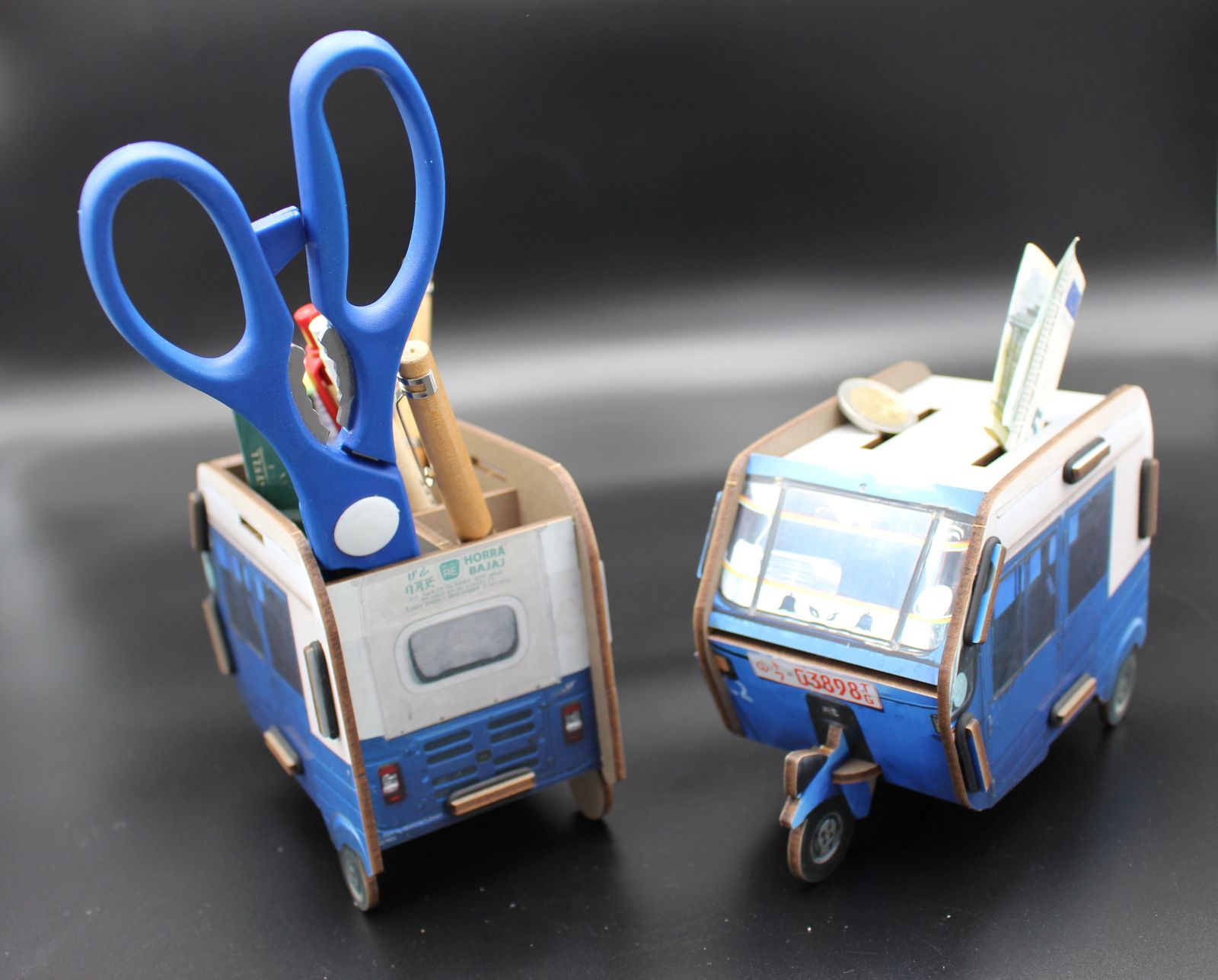 Twinbox „Bajaj“ – Spardose und Stiftehalter in Einem! – Bild 8