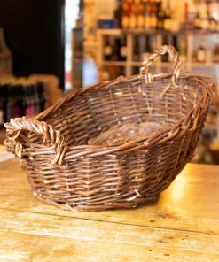 Geflochtener Korb mit Griffen – oval